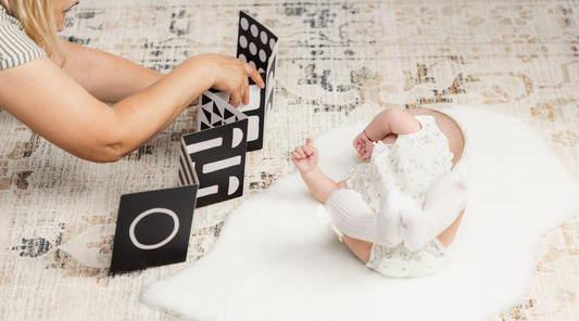 Jucării Montessori pentru bebeluși – Cum să alegi cele mai bune opțiuni pentru dezvoltarea timpurie