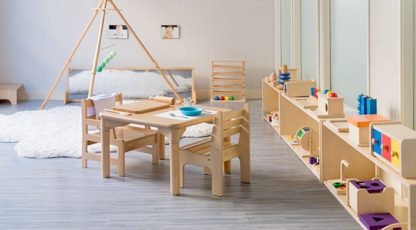 De ce un program Montessori și nu doar jucării de închiriat?
