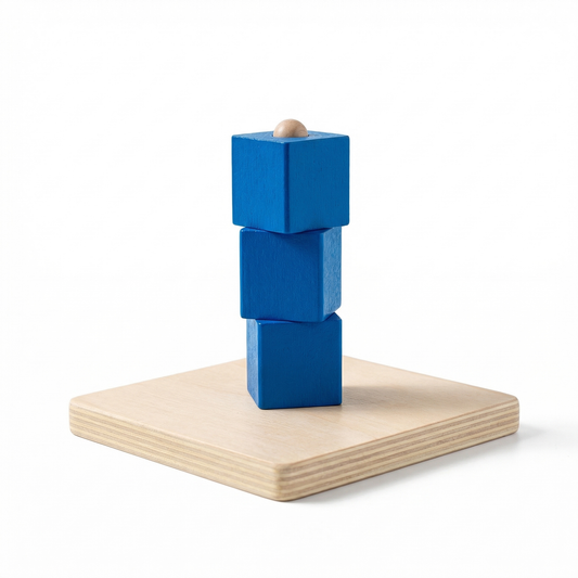 Stivuitor Montessori cu cuburi